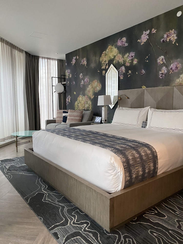 Suite Pender - Planta Dividend del hotel EXchange Vancouver. Foto 3