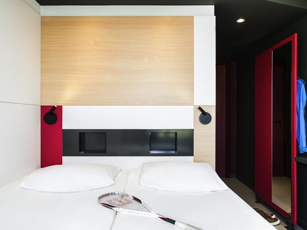 Habitación Estándar con 3 camas individuales del hotel ibis budget Knokke