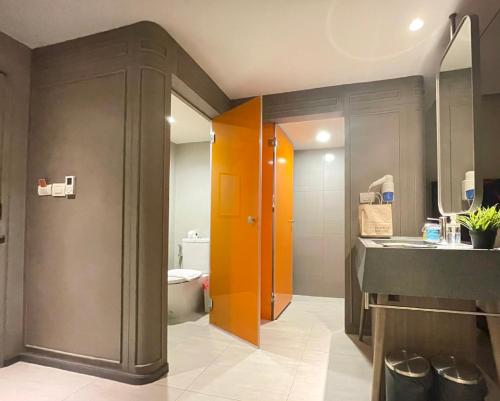 Habitación Doble Deluxe - 2 camas del hotel Tinidee Trendy Bangkok Khaosan. Foto 4