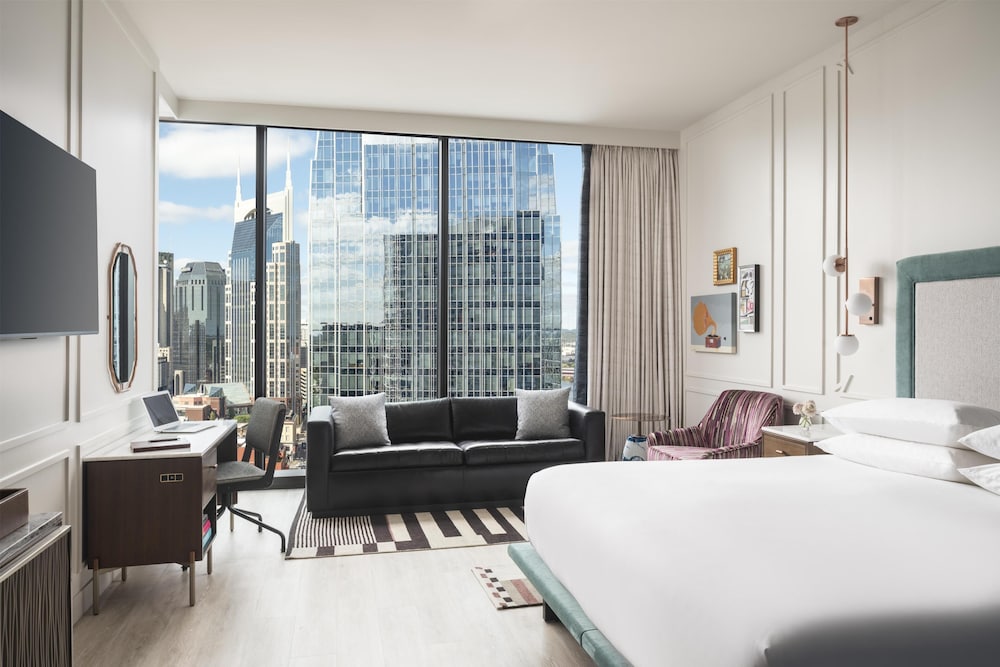 Estudio King con Vistas a Broadway del hotel Hyatt Centric Downtown Nashville. Foto 1