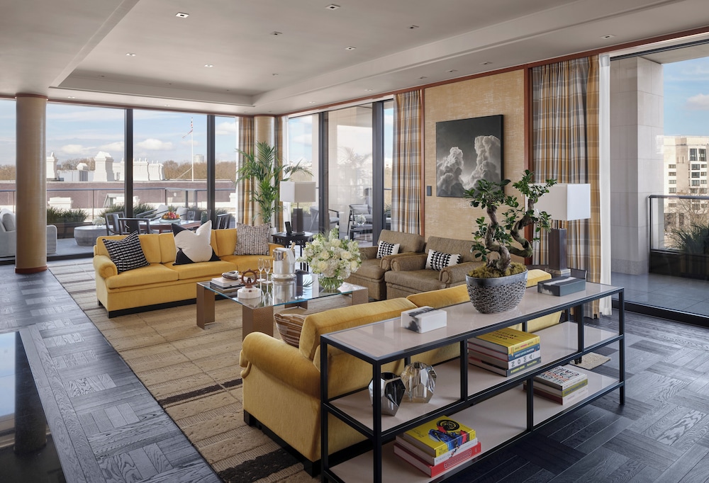 Suite, varias camas (The Peninsula Suite) del hotel The Peninsula London. Foto 9