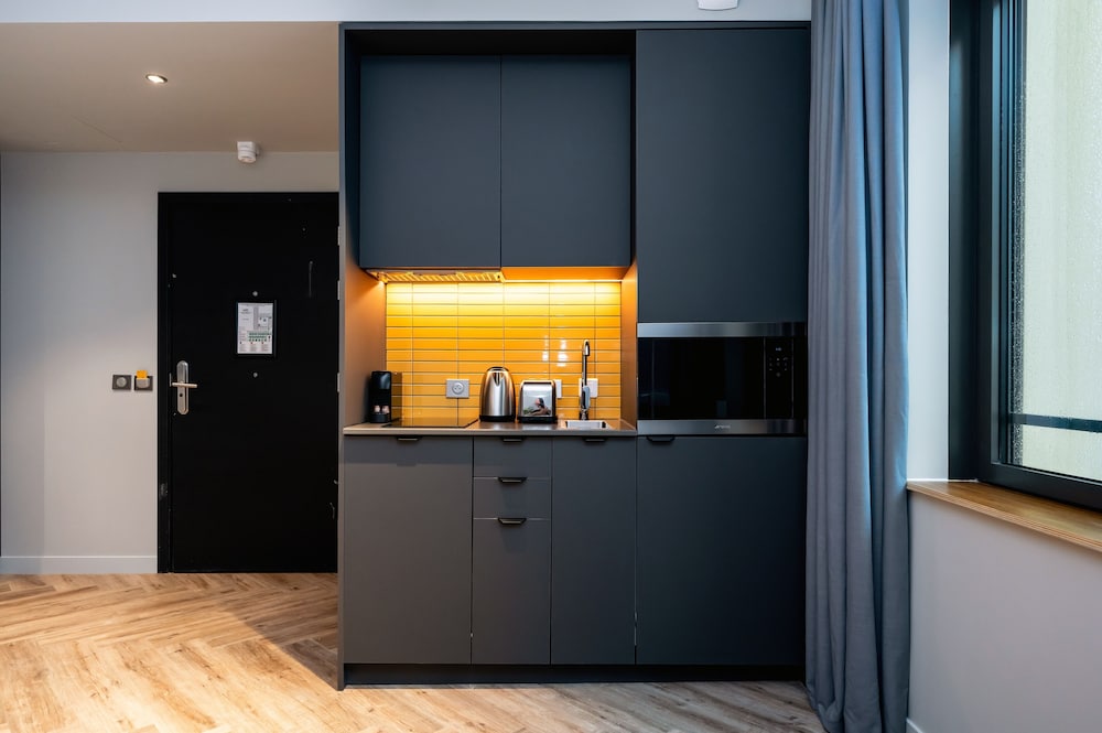Estudio, accesible para personas con discapacidad del hotel Staycity Paris La Defense. Foto 4
