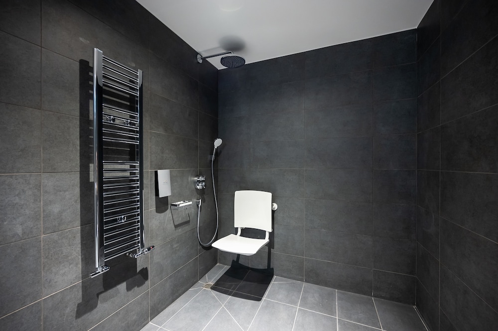 Estudio, accesible para personas con discapacidad del hotel Staycity Paris La Defense. Foto 9