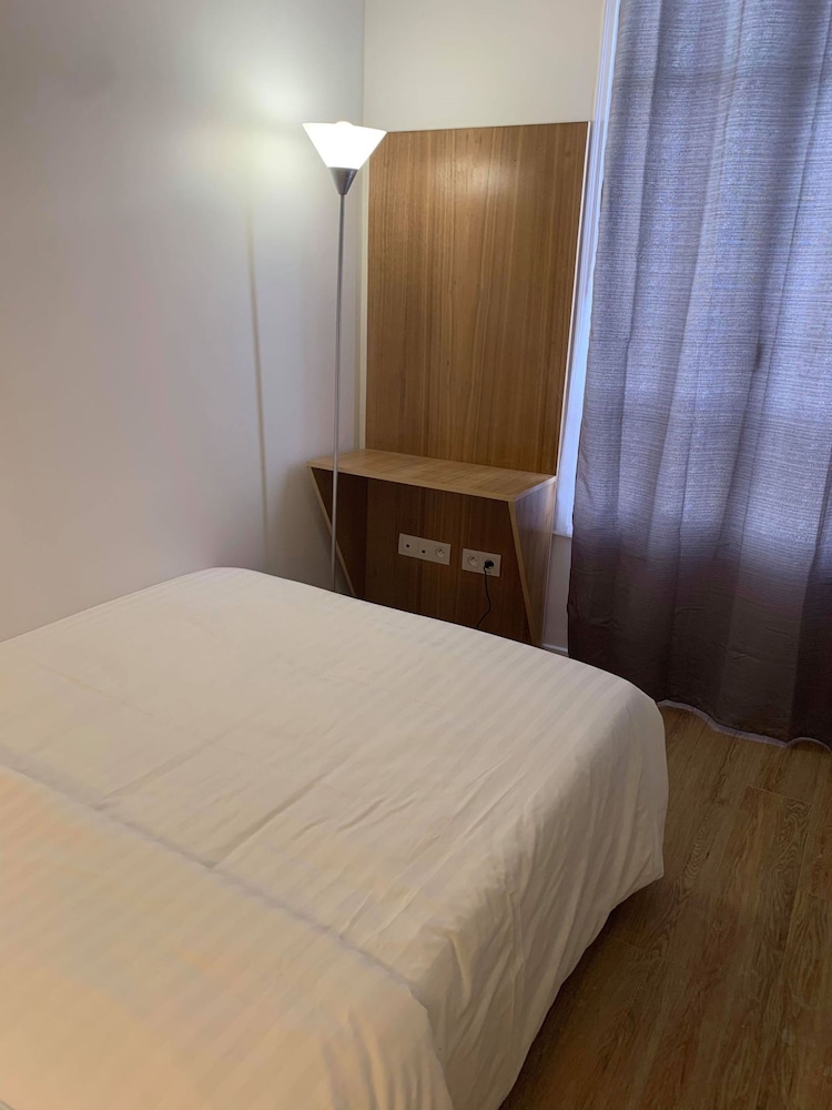 Habitación estándar doble del hotel Dupleix. Foto 2