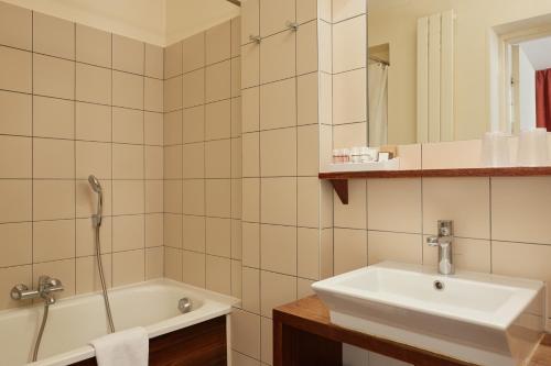 Dos habitaciones adyacentes del hotel De Sèvres