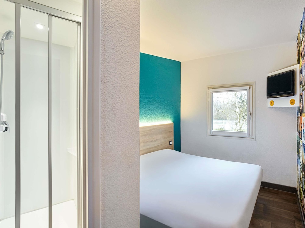 Habitación Cabrio con baño privado. Novedad #ontheroad del hotel F1 Paris Porte de Montreuil