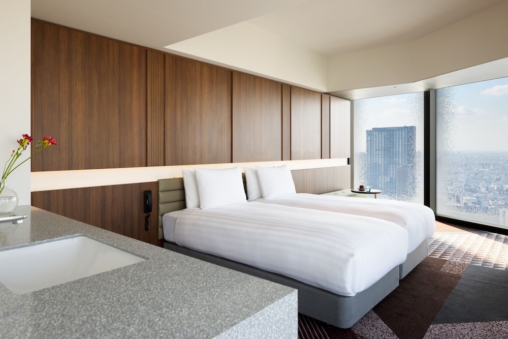 Habitación Ejecutiva con Dos Camas Individuales del hotel GROOVE SHINJUKU, A PARKROYAL Hotel. Foto 2
