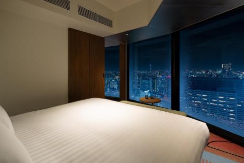 Suite Jardín - 1 cama extragrande del hotel GROOVE SHINJUKU, A PARKROYAL Hotel. Foto 1