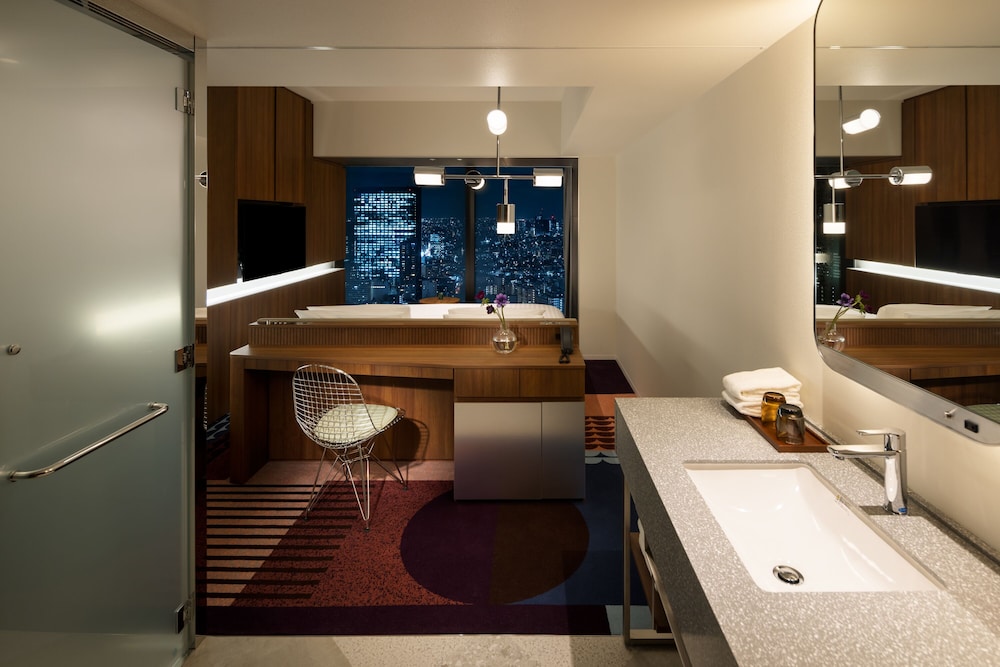 Habitación Deluxe del hotel GROOVE SHINJUKU, A PARKROYAL Hotel. Foto 4