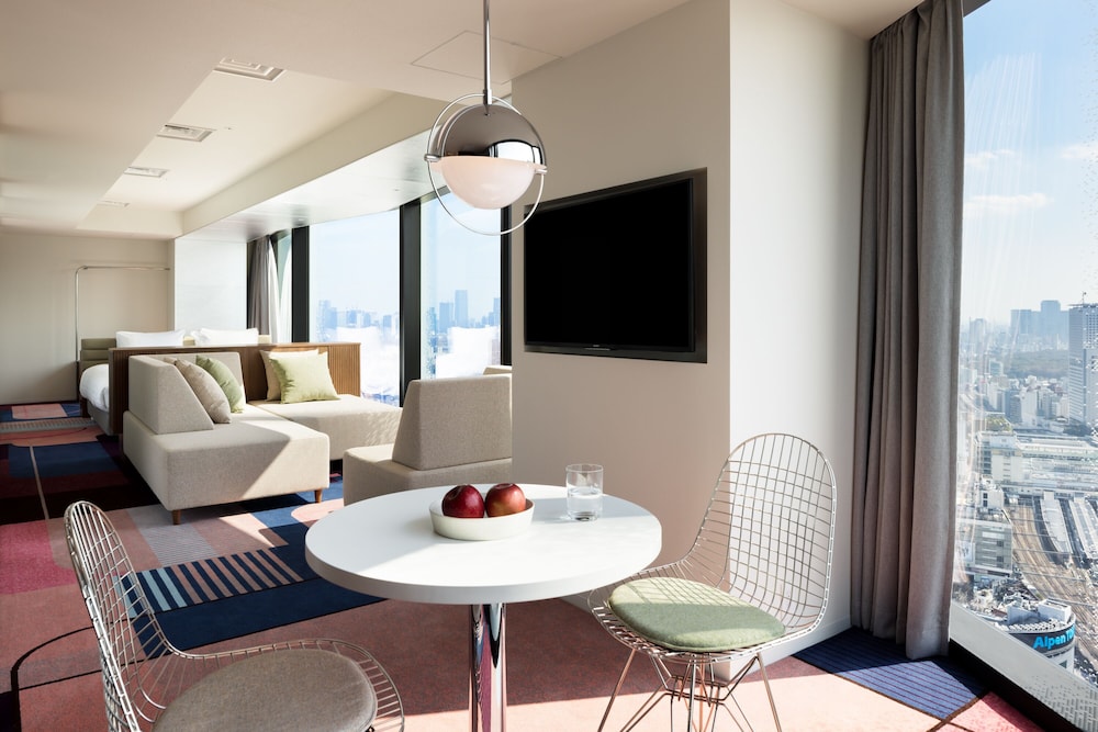 Suite Premier del hotel GROOVE SHINJUKU, A PARKROYAL Hotel. Foto 4
