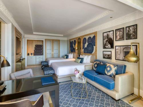 Two - Bedroom Apartment with One King Bed, Two Single Beds and Private Garden del hotel Fairmont Tazi Palace Tangier