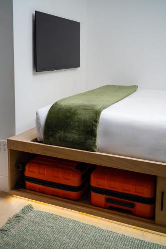 Estudio con cama grande adaptado para personas con movilidad reducida del hotel Little Charlie. Foto 4