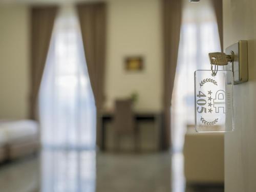 Habitación Doble Superior con Balcón del hotel Palazzo Firenze. Foto 4
