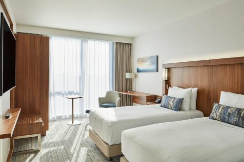 Habitación Doble Superior - 2 camas del hotel Courtyard by Marriott London Heathrow Airport. Foto 5