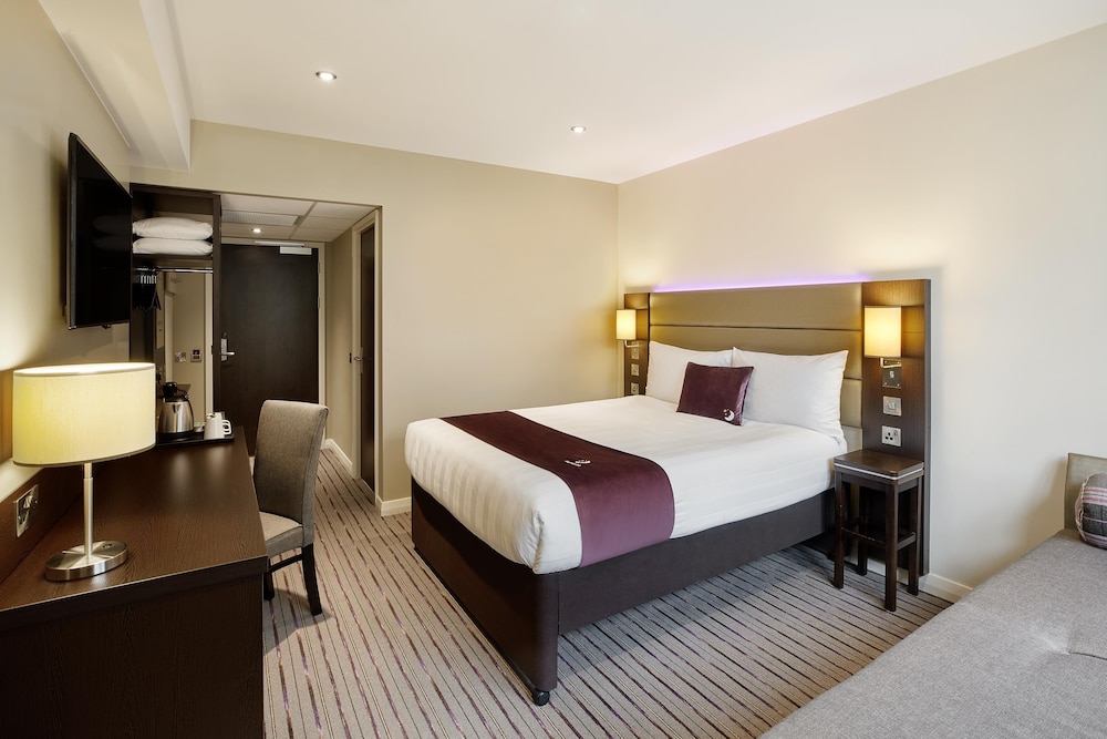 Habitación estándar doble del hotel Premier Inn London Hendon - The Hyde. Foto 1