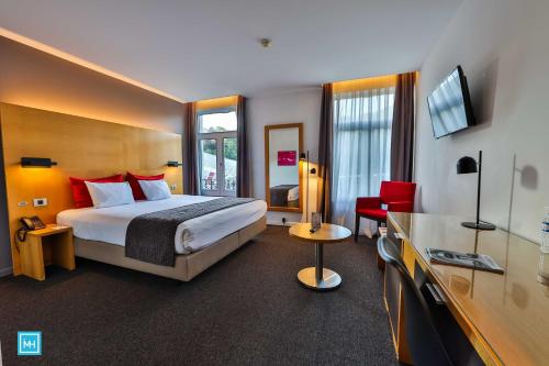 Habitación Doble Estándar del hotel De La Couronne. Foto 3