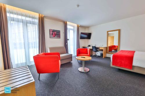 Habitación Doble Estándar del hotel De La Couronne. Foto 6