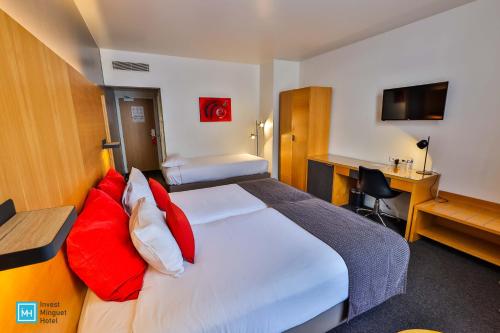 Habitación Triple Estándar del hotel De La Couronne