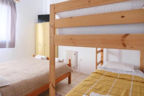 Apartamento con vistas al jardín del hotel La Palma Hostel - Pensión Central. Foto 11