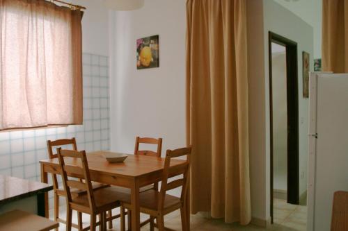 Apartamento con vistas al jardín del hotel La Palma Hostel - Pensión Central. Foto 3