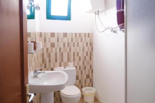 Apartamento con vistas al jardín del hotel La Palma Hostel - Pensión Central. Foto 12