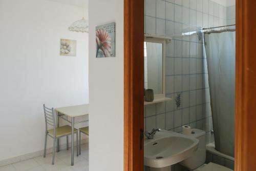 Apartamento de 1 dormitorio con balcón del hotel La Palma Hostel - Pensión Central. Foto 10