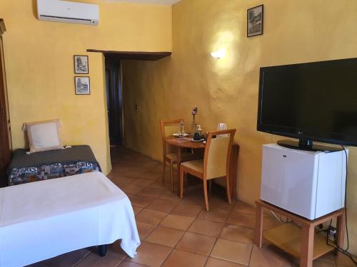 Twin Room with Terrace del hotel La Raya 1866