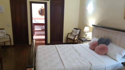 Habitación Deluxe - 1 cama grande del hotel La Raya 1866