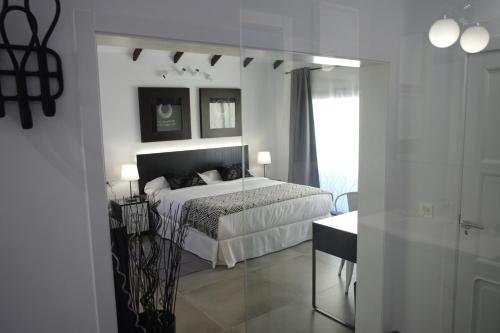 Suite con terraza del hotel Magma Rooms. Foto 8