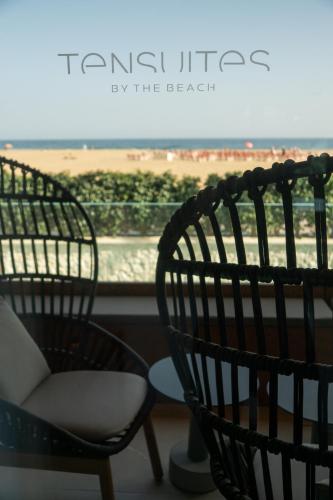 Habitación Doble Deluxe con vistas al mar del hotel TenSuites. Foto 25
