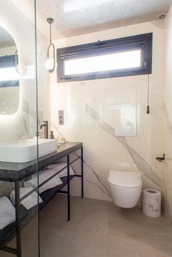 Habitación Doble Deluxe del hotel TenSuites. Foto 18