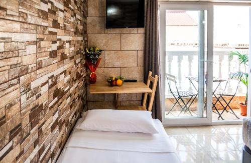 Habitación Doble con balcón del hotel Poseidón. Foto 7