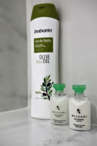 Suite Deluxe con cama extragrande del hotel CASA VERDE. Foto 4