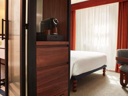 Queen Room - General Admission del hotel Hyde London City (Opening March 2024). Foto 3