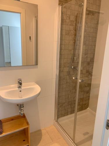 Habitación con cama grande del hotel Gran Canaria