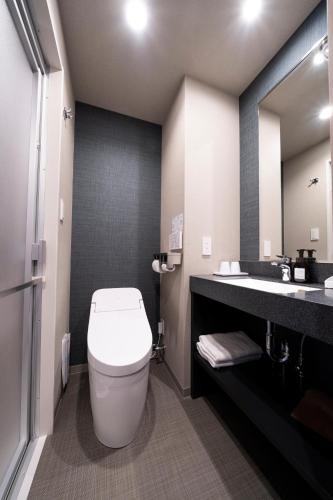 Habitación Doble Estándar del hotel KOKO Tsukiji Ginza. Foto 7