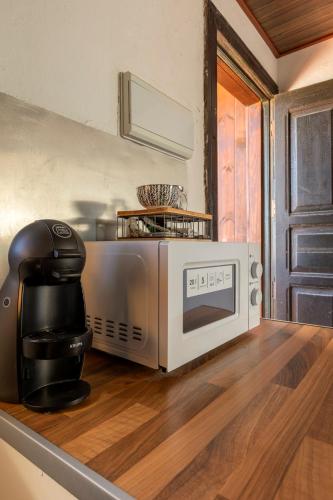 Deluxe Double or Twin Room with Balcony del hotel Valtisya House Pool and Airport