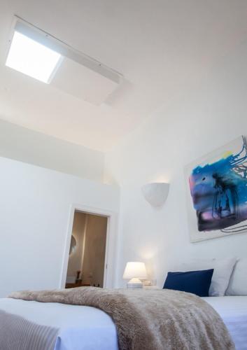 Habitación Superior con cama extragrande del hotel Los Lirios Hotel Rural. Foto 4