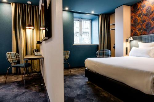 Habitación Doble Estándar con vistas a la ciudad del hotel Motel One Edinburgh - Princes