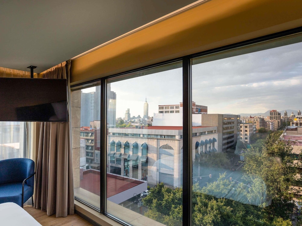Suite ejecutiva, 1 cama kingsize, 53 metros cuadrados, 570 pies cuadrados del hotel Novotel México City Centro Histórico. Foto 1