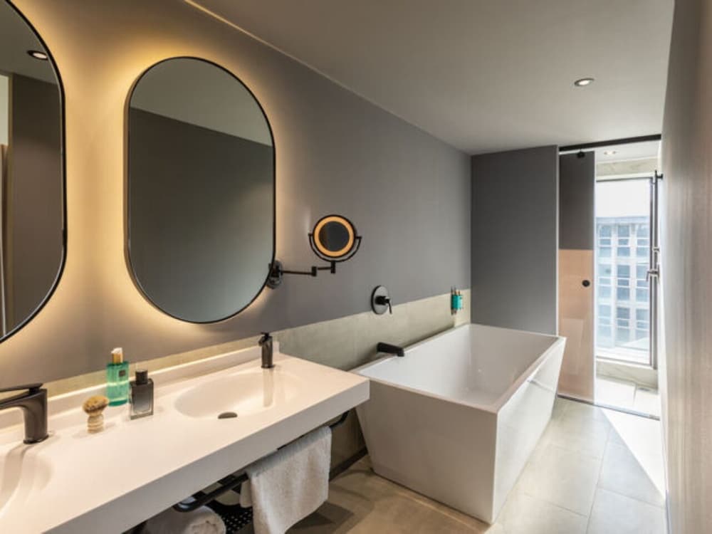 Suite ejecutiva, 1 cama kingsize, 53 metros cuadrados, 570 pies cuadrados del hotel Novotel México City Centro Histórico. Foto 2