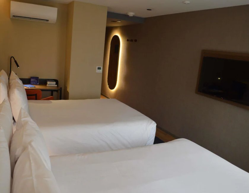 Habitación superior, 2 camas dobles, 23 metros cuadrados, 247 pies cuadrados del hotel Novotel México City Centro Histórico. Foto 1