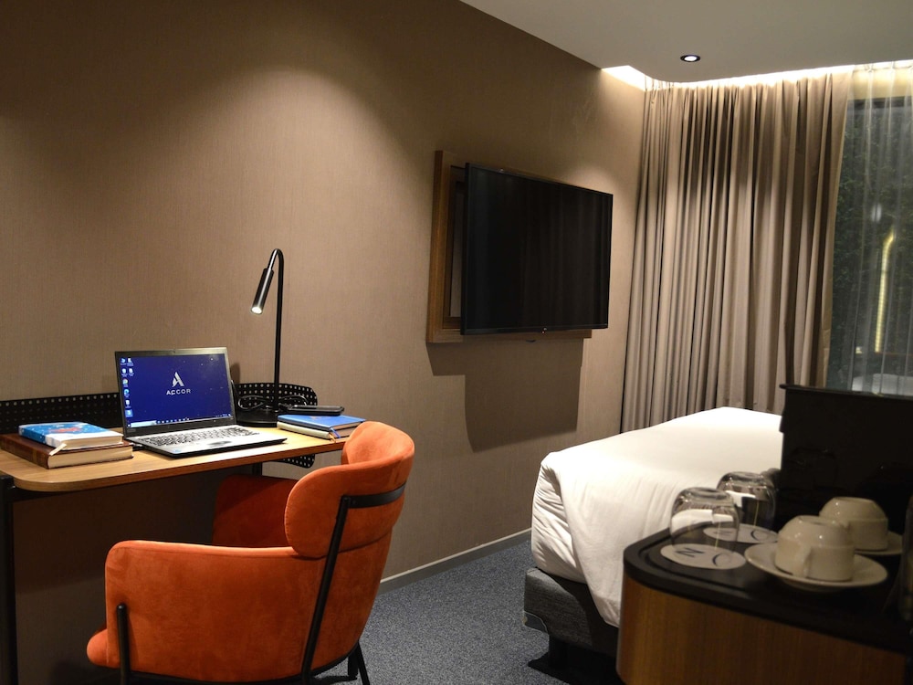 Habitación Estándar, 1 cama queen, 20 metros cuadrados, 215 pies cuadrados del hotel Novotel México City Centro Histórico. Foto 2