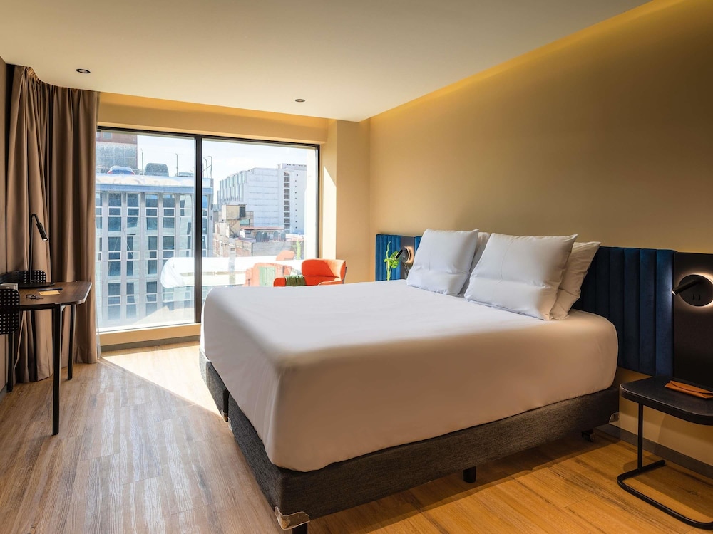 Habitación Ejecutiva, 1 cama king size, 23 metros cuadrados, 247 pies cuadrados del hotel Novotel México City Centro Histórico. Foto 1