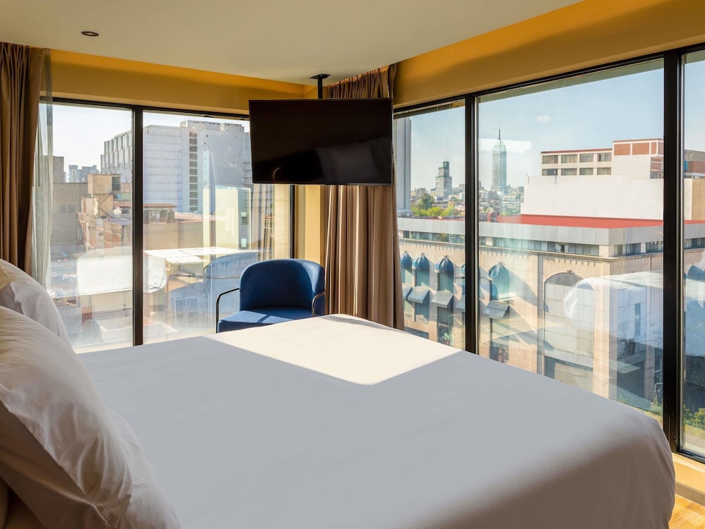 Suite ejecutiva, 1 cama kingsize, 53 metros cuadrados, 570 pies cuadrados del hotel Novotel México City Centro Histórico. Foto 6