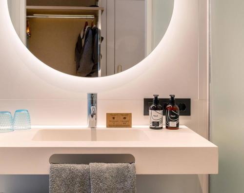 Estudio XL del hotel INNSiDE Tenerife Santa Cruz. Foto 7