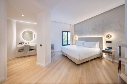 Habitación INNSIDE del hotel INNSiDE Tenerife Santa Cruz. Foto 4