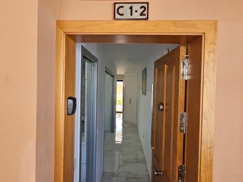 Apartment with Terrace and Lateral Sea View del hotel Las Vistas TRG Tenerife Royal Gardens. Foto 18