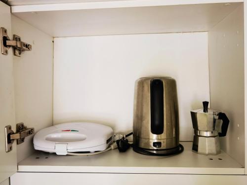 Apartamento Vista Mar Balcón o Terraza 1 habitación 2 Camas individuales 2 sofás camas del hotel Las Vistas TRG Tenerife Royal Gardens. Foto 18