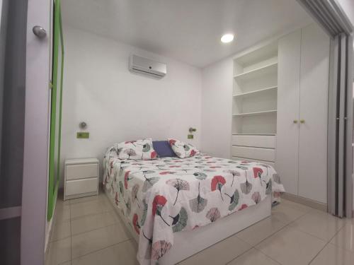 Holiday Home with Terrace and Lateral Sea View del hotel Las Vistas TRG Tenerife Royal Gardens. Foto 19